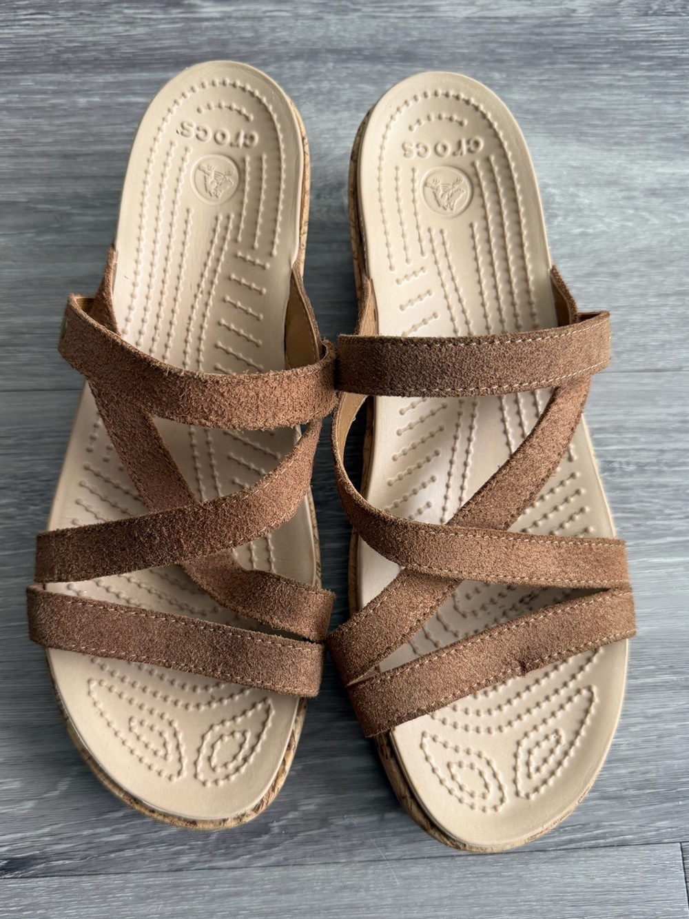 CROCS Women's Brown Strappy Suede-Look Sandals